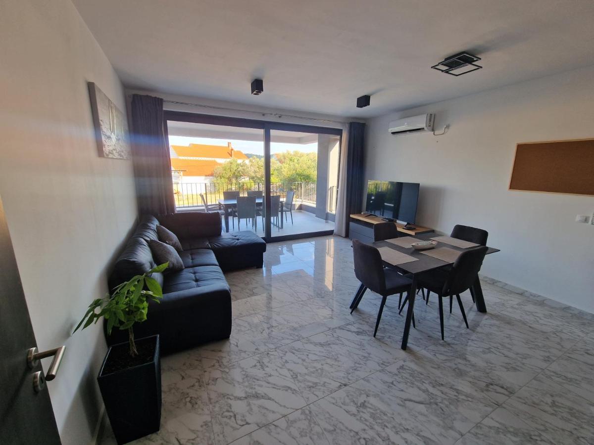 Apartments Marebella Lumbarda Kültér fotó
