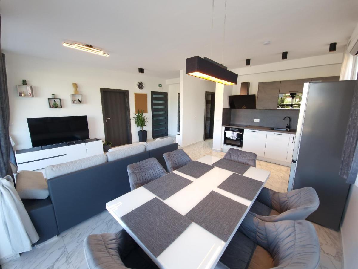 Apartments Marebella Lumbarda Kültér fotó